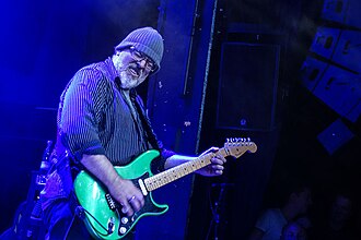 Photo of Mike Keneally